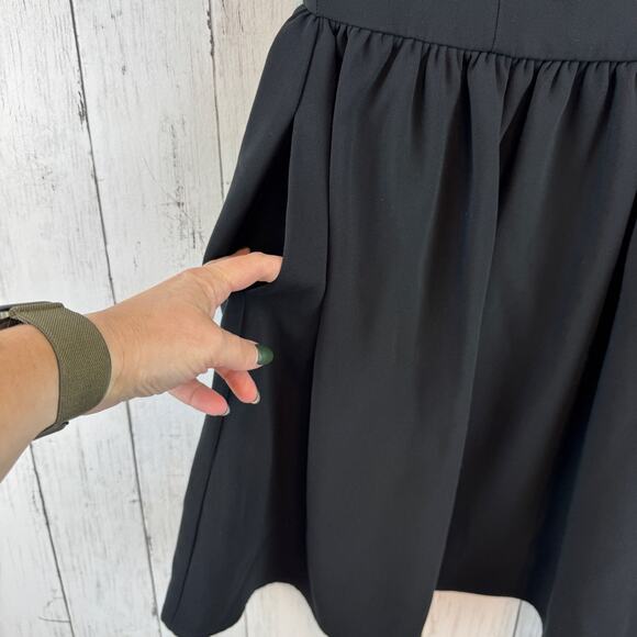 NWT Black Halo Black Crepe Chadwick Mini Dress Short Sleeve Round Neck Size 6 - Picture 4 of 16